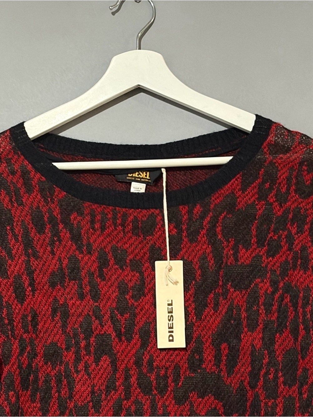 DIESEL Red Leopard 100% Alpaca Wool Crewneck Sweater Size S NWT - Picture 4 of 12